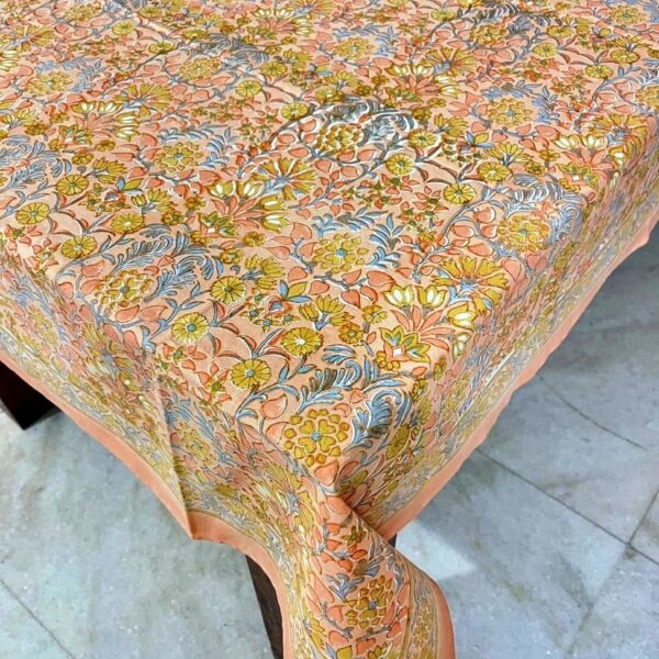 Table runner